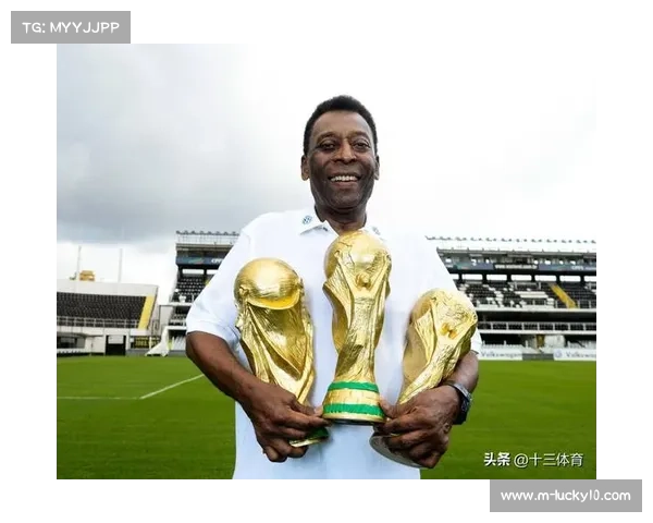 罗马里奥上演帽子戏法巴西传奇8比3大胜意大利卡福锦上添花 罗马里奥上演帽子戏法巴西传奇8比3大胜意大利卡福锦上添花